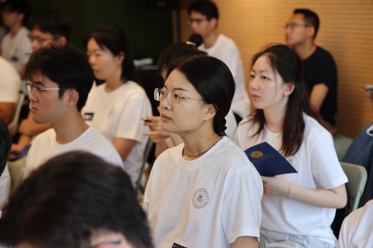投稿中心发布时间