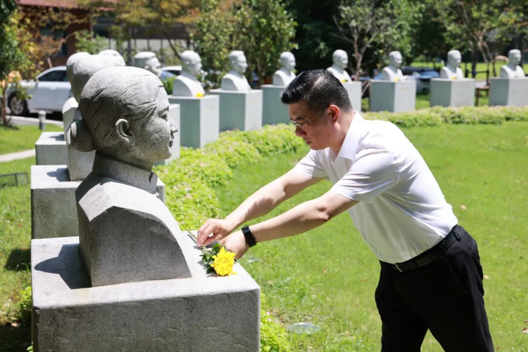 10 更多阅读
